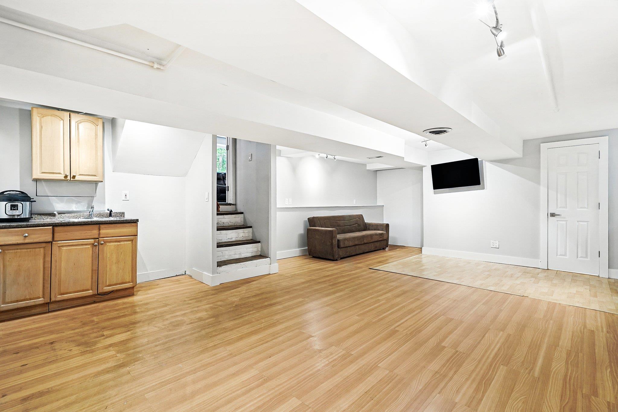 45 Rugby Road, New Rochelle, New York image 30