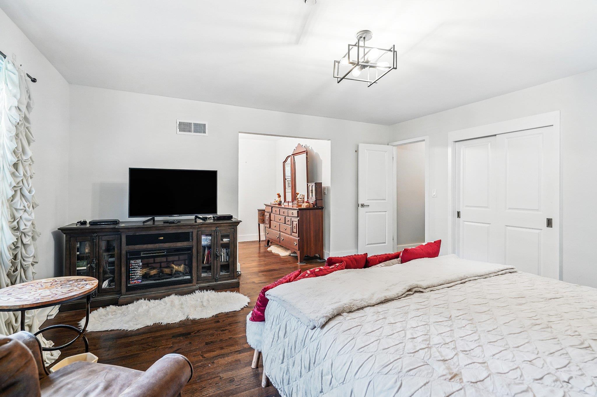 45 Rugby Road, New Rochelle, New York image 14