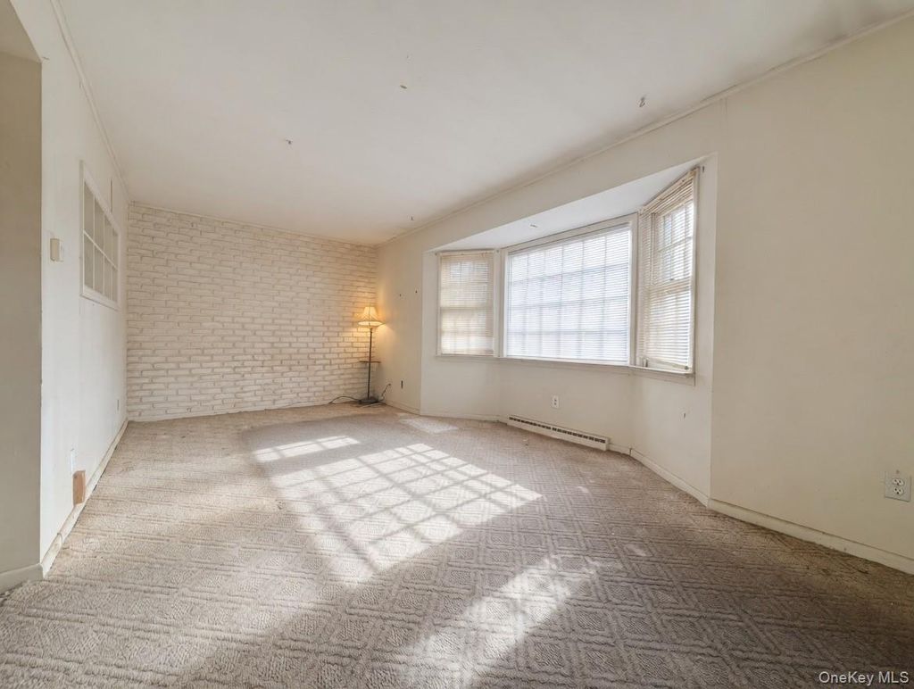 Photo of 17 Lake Prom, Ronkonkoma, NY 11779 (MLS # 987680)