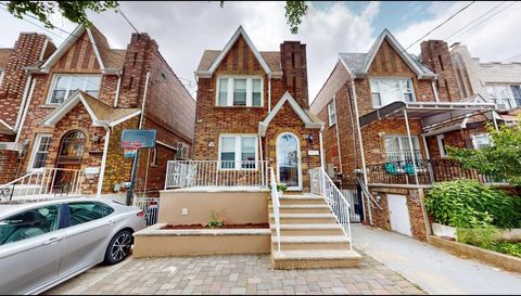 2547 Laconia Avenue Bronx NY 10469