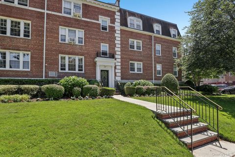 Homes For Sale - 22 Hamilton Place Pl #I3<br/> Nassau County, Garden City, NY 11530