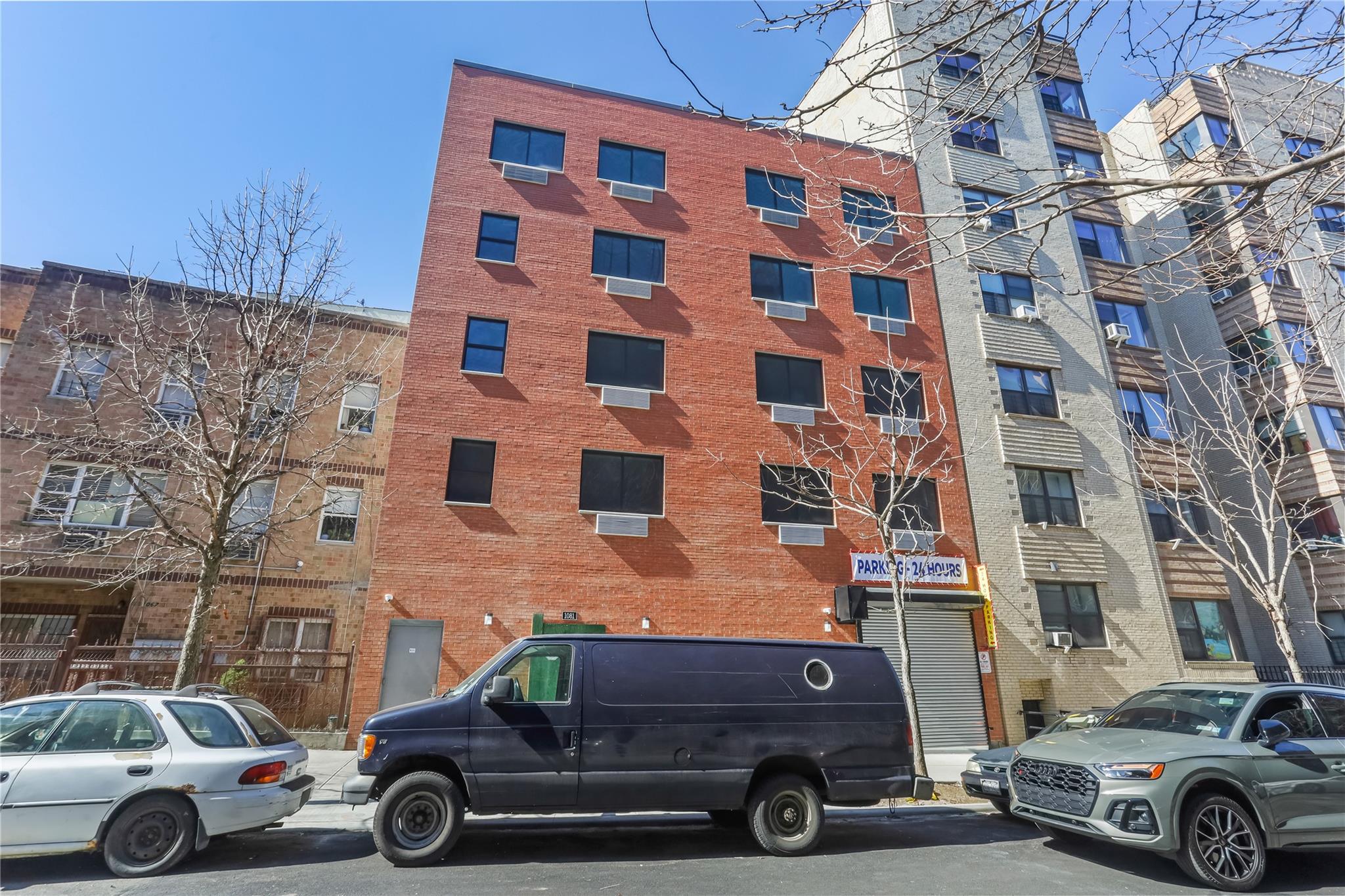 1081 Anderson