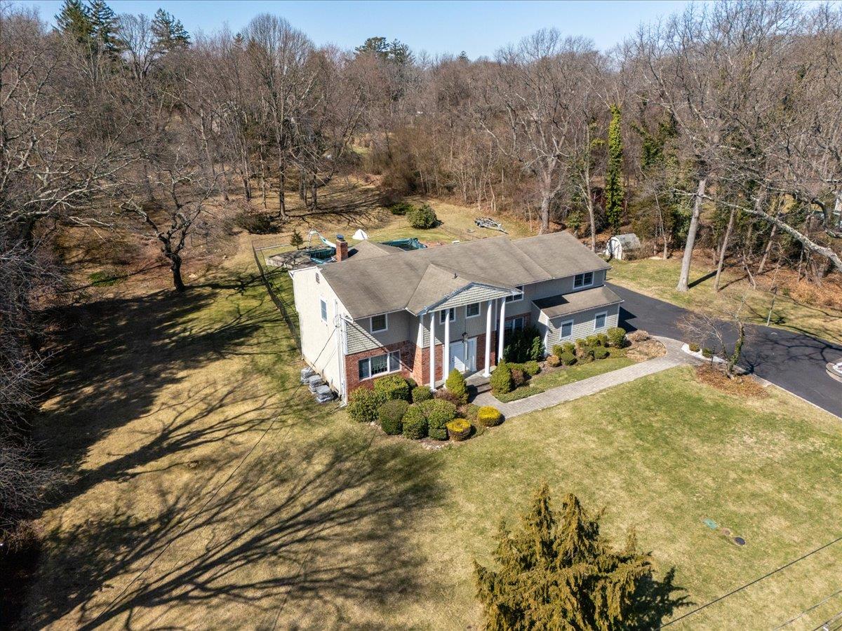 19 Elizabeth Drive