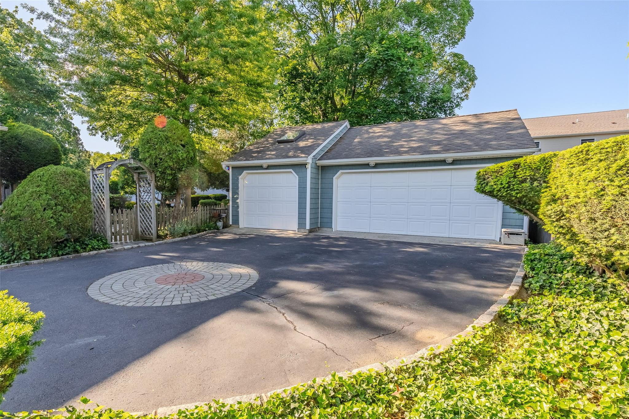 3355 Stratford Road, Wantagh, New York image 15