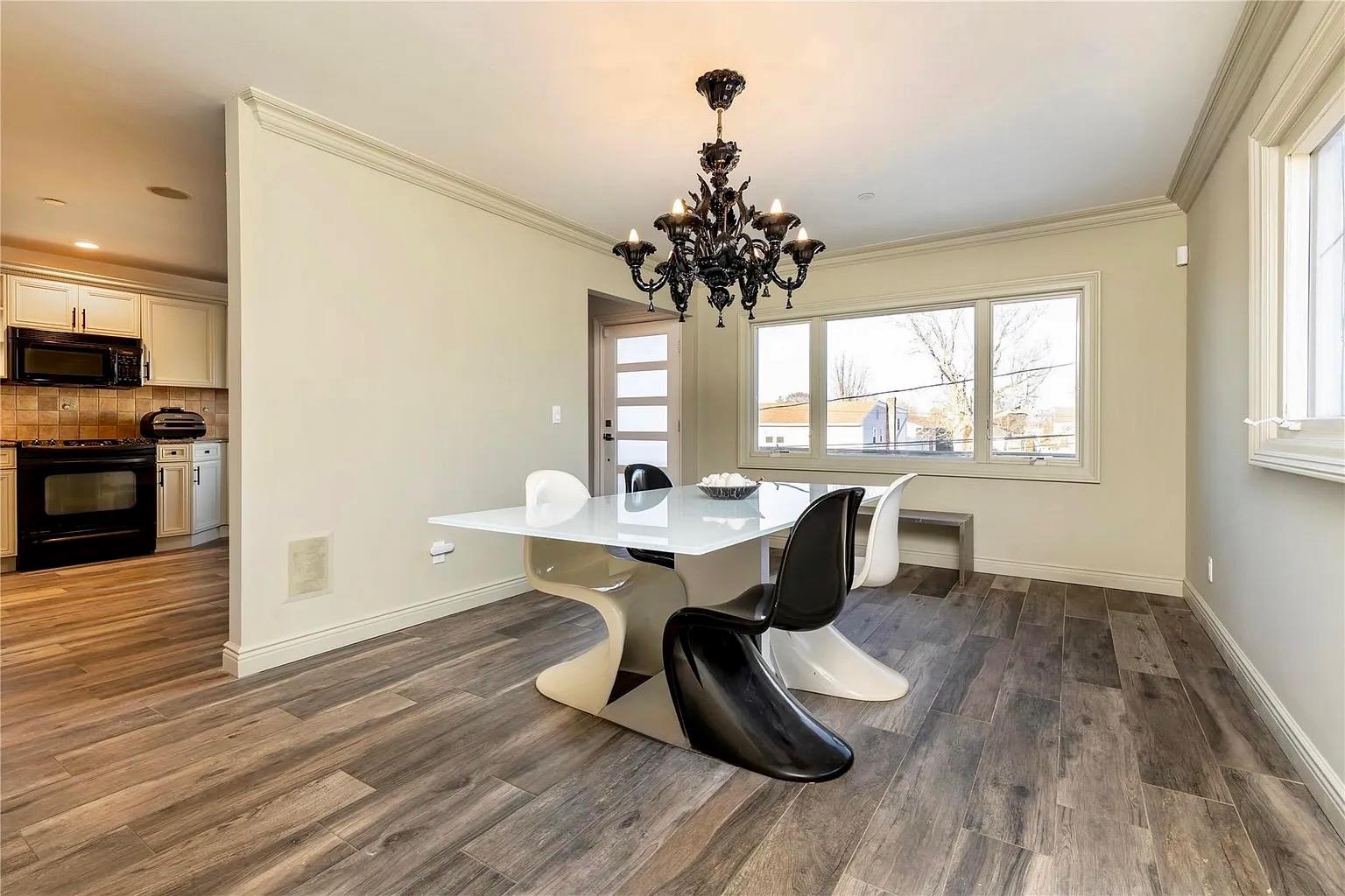 2510 Ocean Avenue, Bellmore, New York image 12