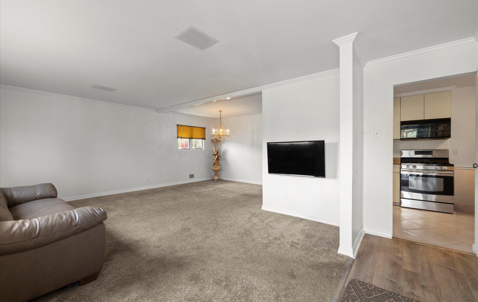 11 Pickwick Drive, Commack, New York image 5