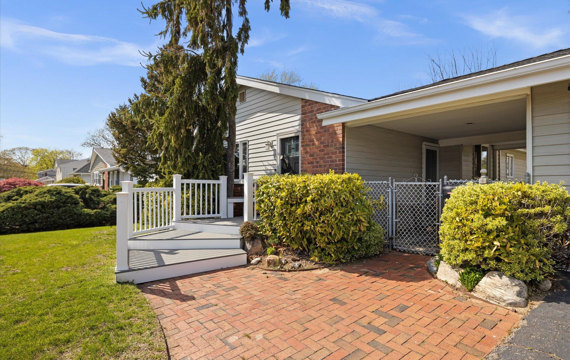 Property for Sale at Pickwick Drive, Commack, Hamptons, NY - Bedrooms: 3 
Bathrooms: 2  - $679,000