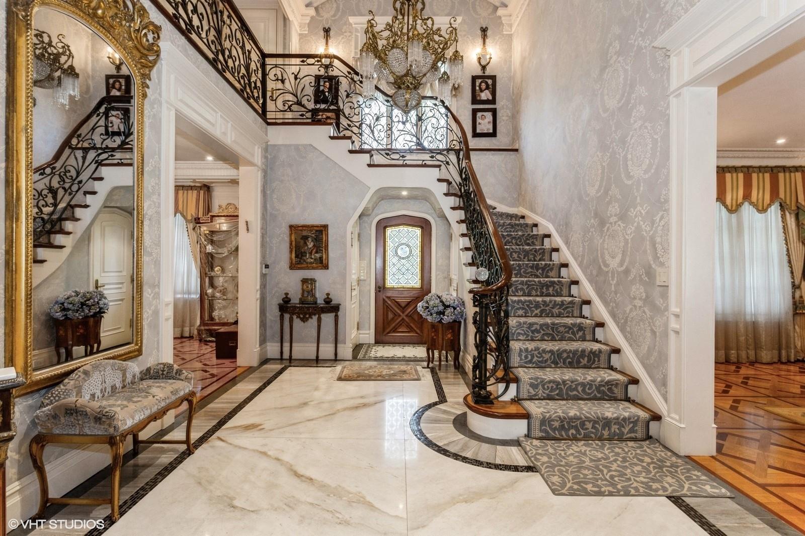 17 sutton Place