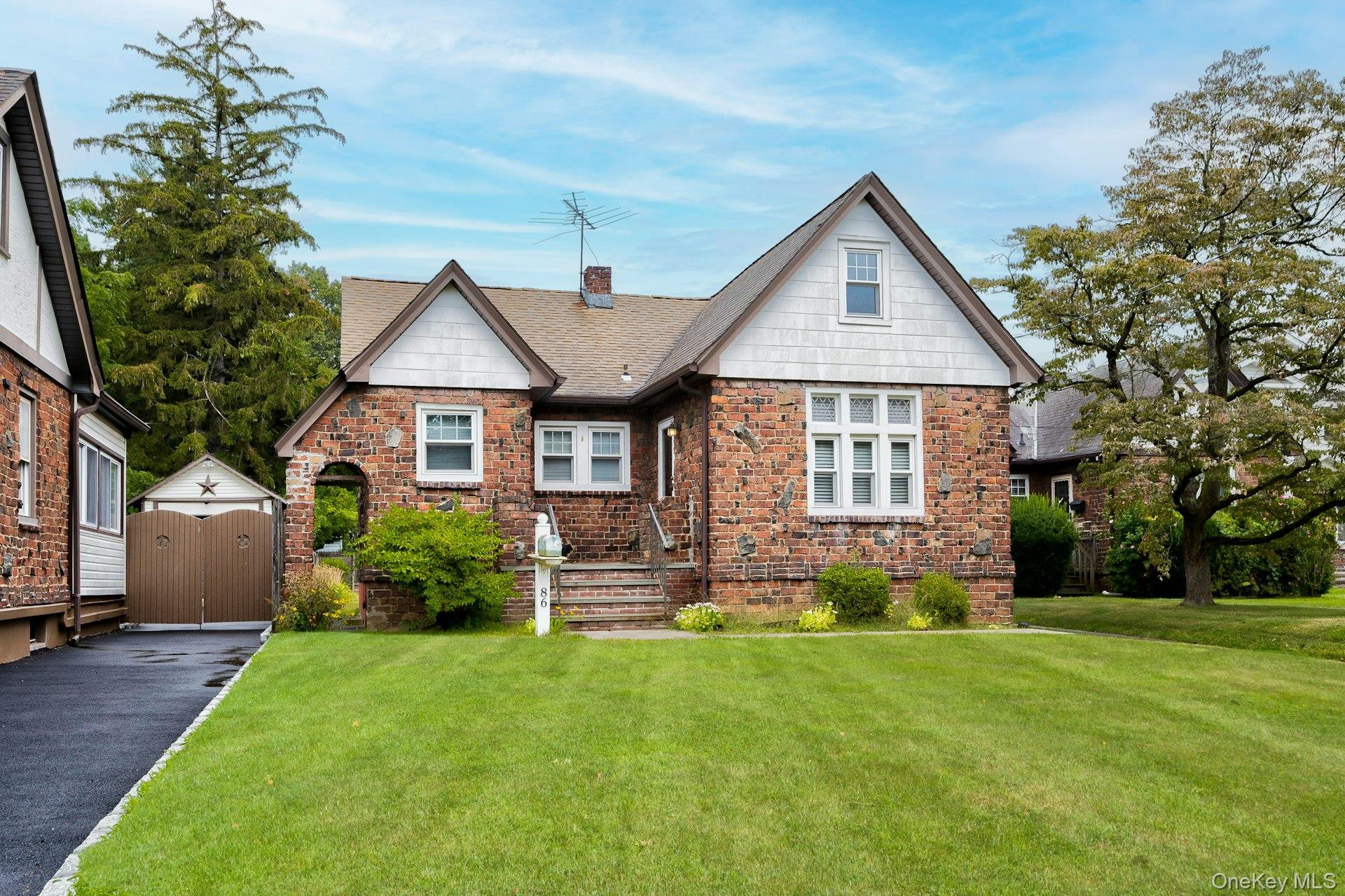 86 N Bayview Avenue