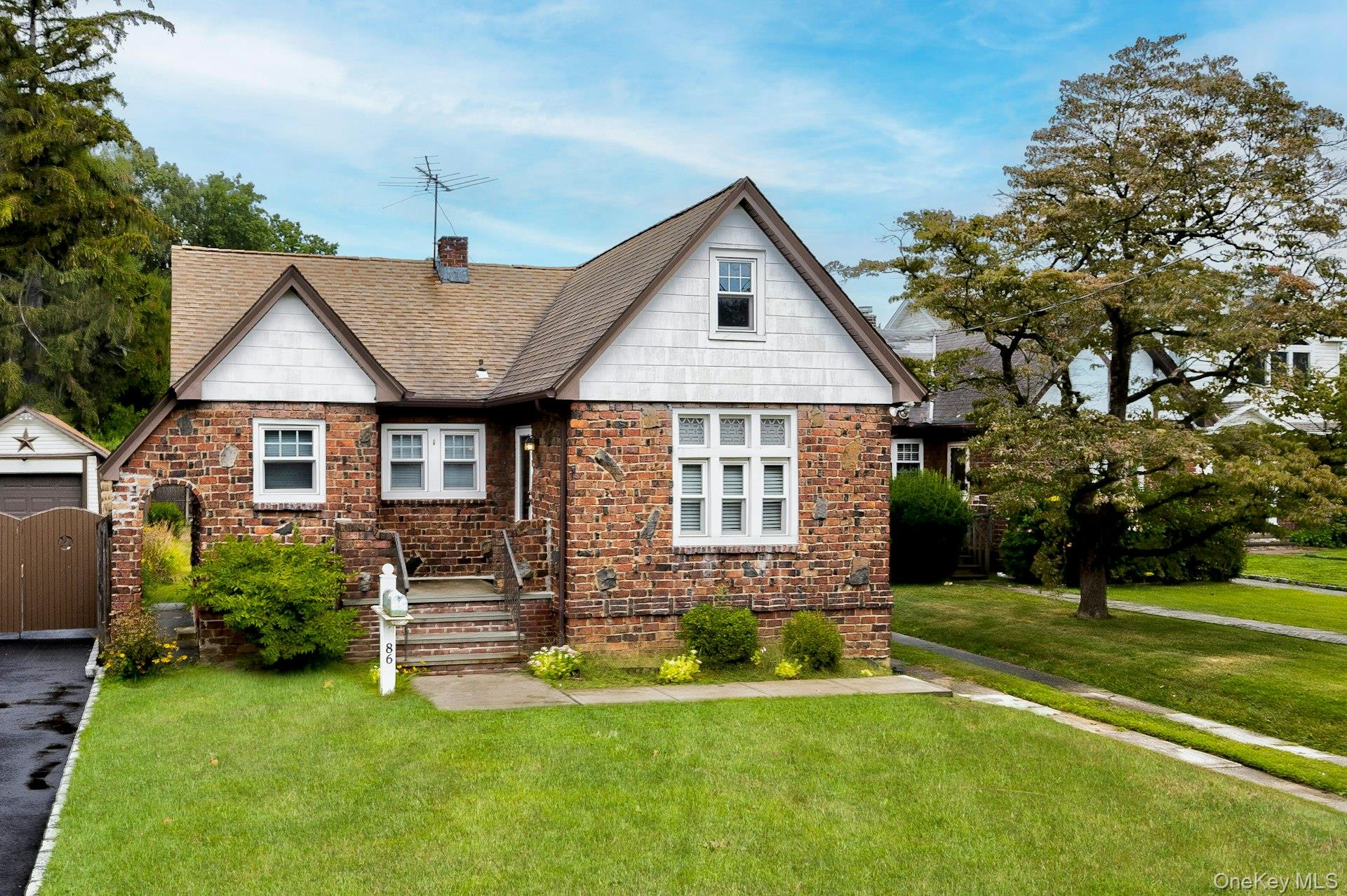 86 N Bayview Avenue
