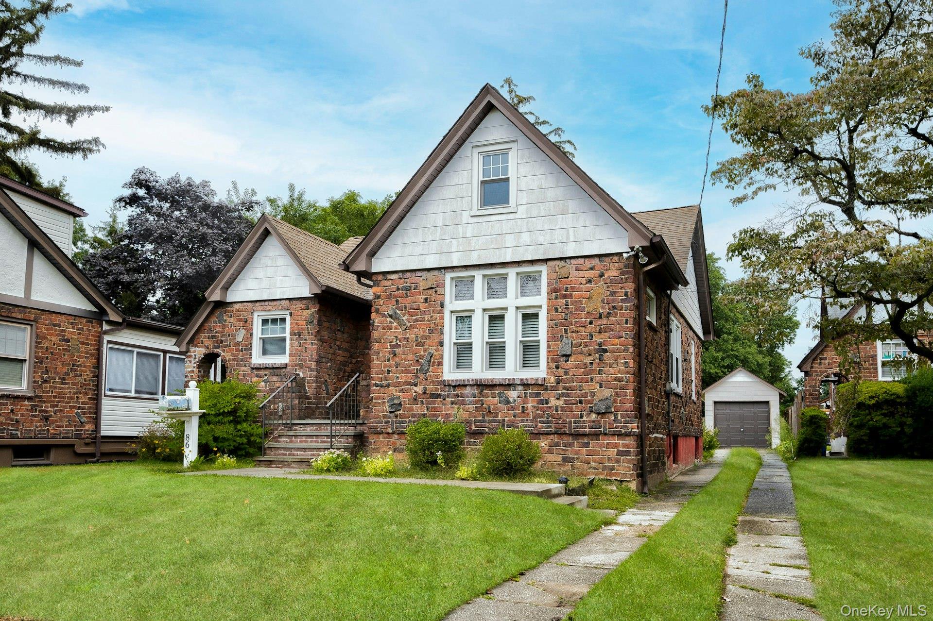 86 N Bayview Avenue