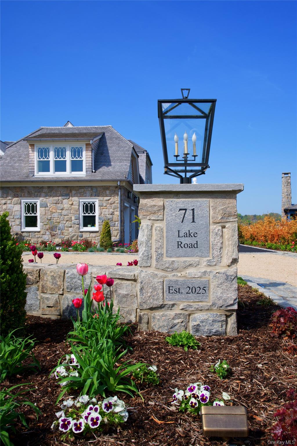 71 Lake Road