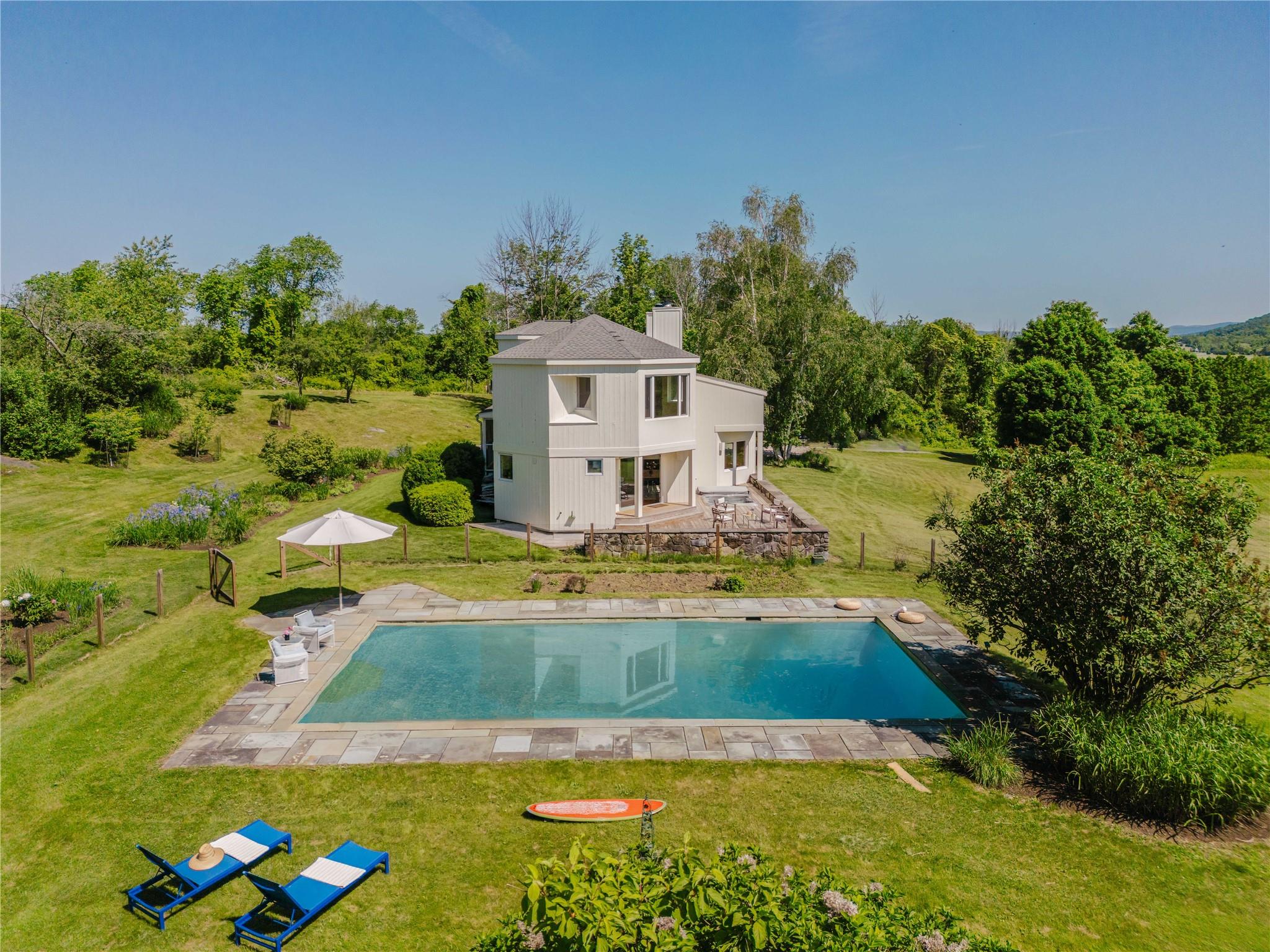 County Route 3, Ancram, New York - 5 Bedrooms  
5 Bathrooms  
21 Rooms - 