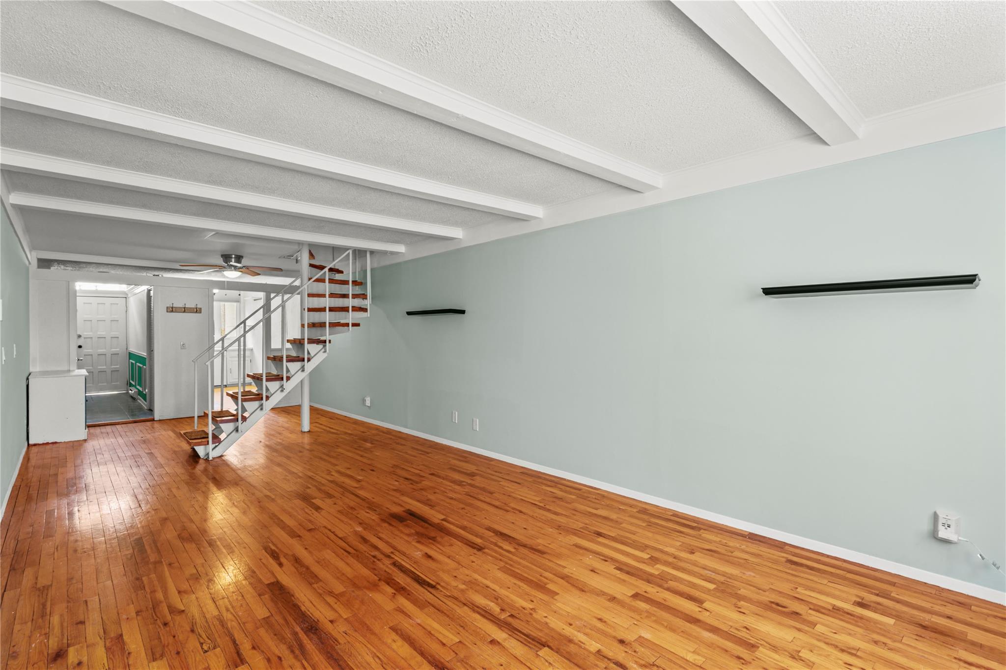1200 Warburton Avenue 8
