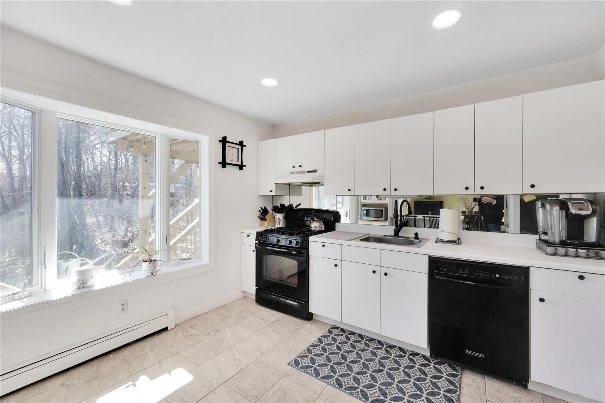 16 Norton Drive, East Northport, New York image 9