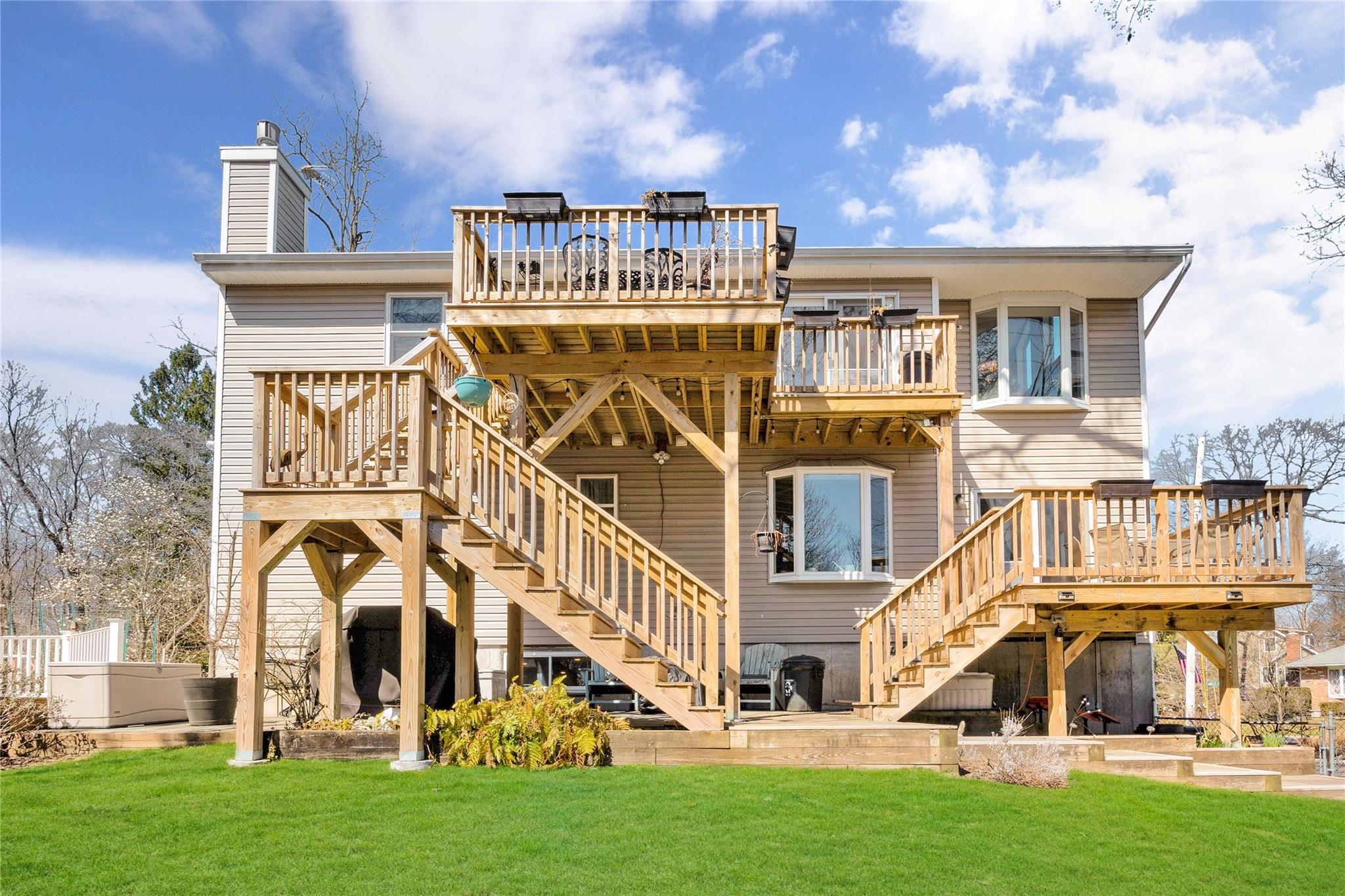 16 Norton Drive, East Northport, New York image 36