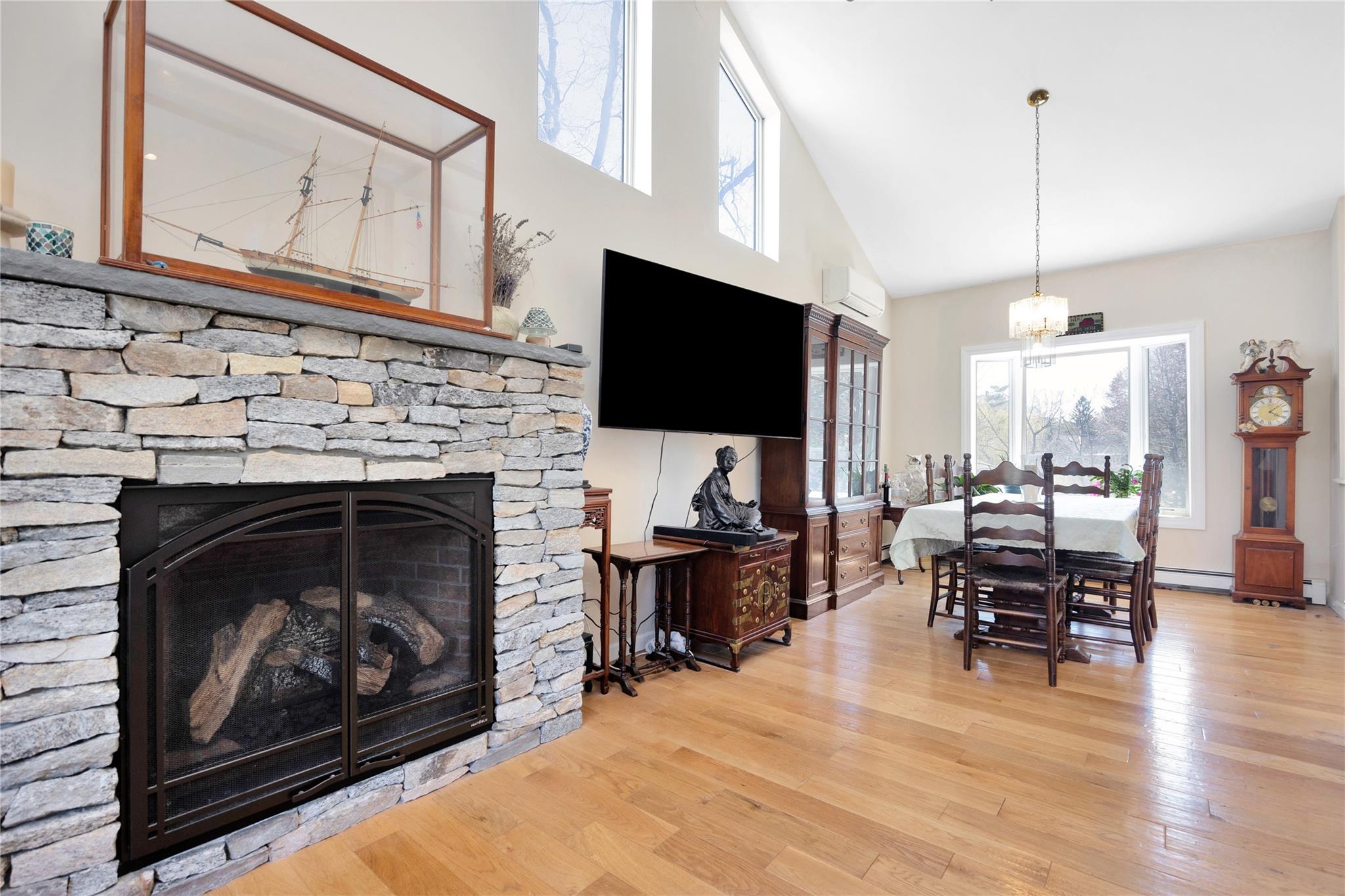 16 Norton Drive, East Northport, New York image 20