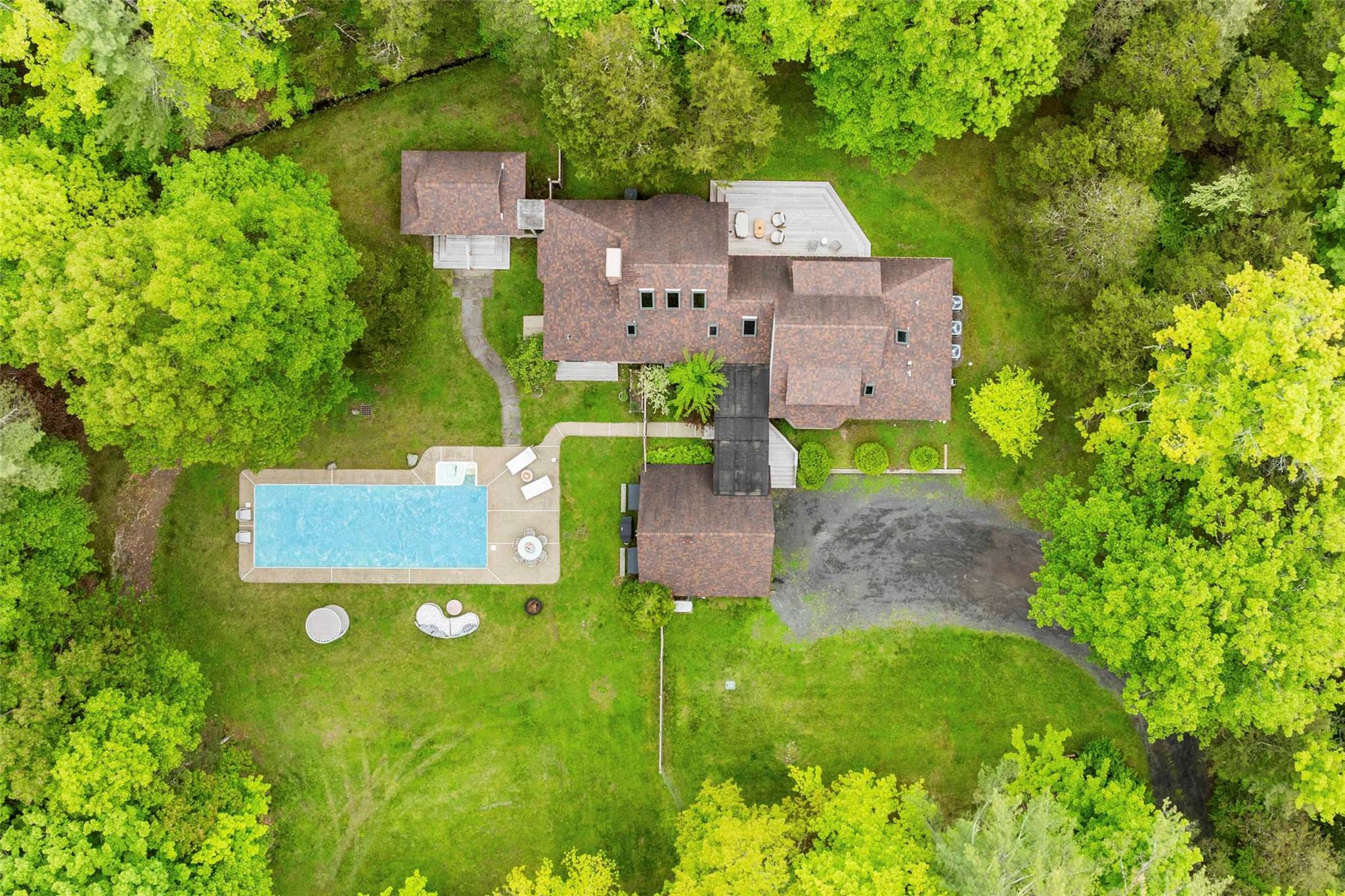 16 Juniper Lane