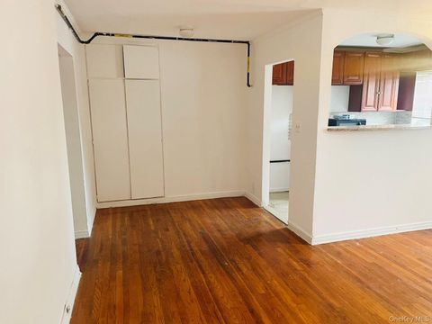 214 Hillside Avenue 27A Queens Village NY 11427