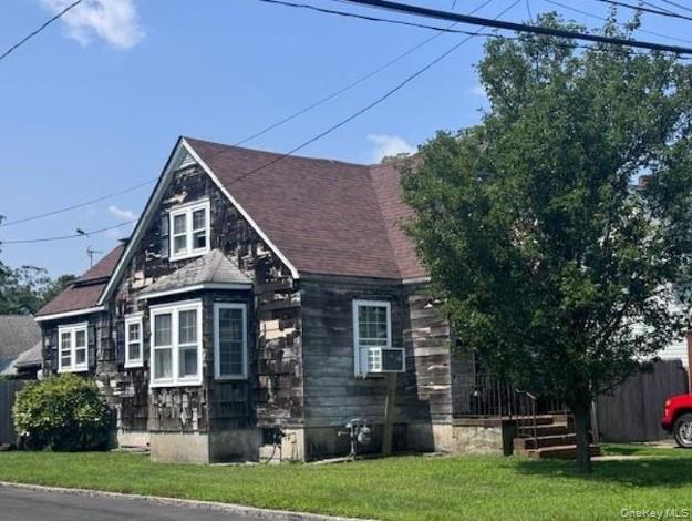 60 Center Avenue