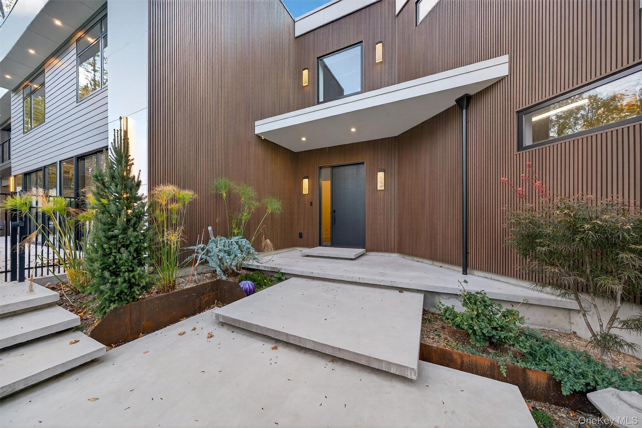 9 Warwick Isle Boulevard