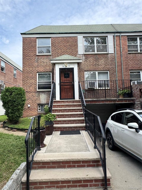 Multifamily For Rent - 6131 185th Street #2FL<br/> Fresh Meadows, NY 11365