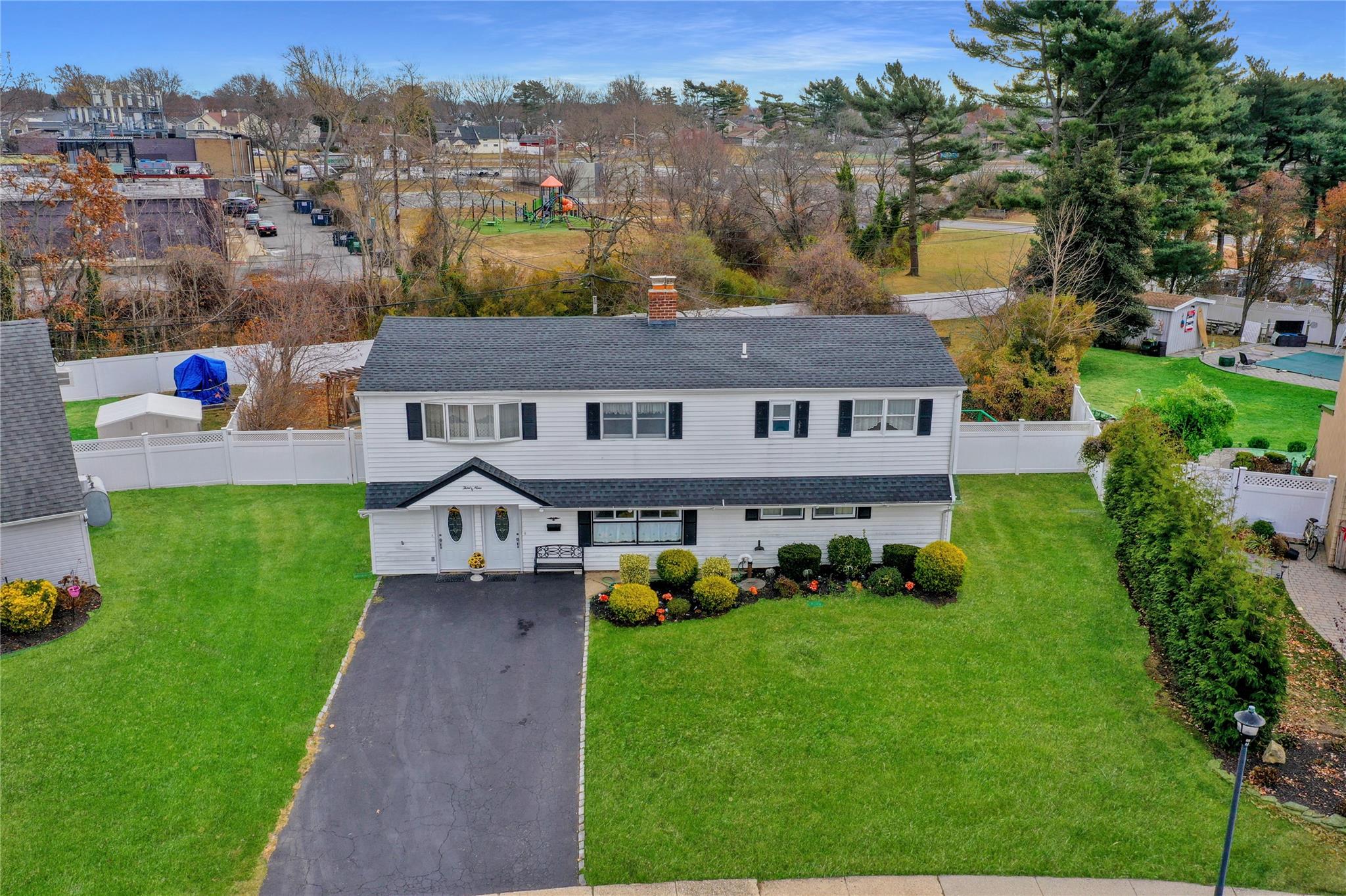 39 Springtime Lane, Levittown, New York image 38