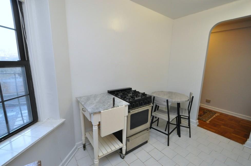 Scarsdale, New York 10583, United States, ,1 BathroomBathrooms,Residential,Active,81587