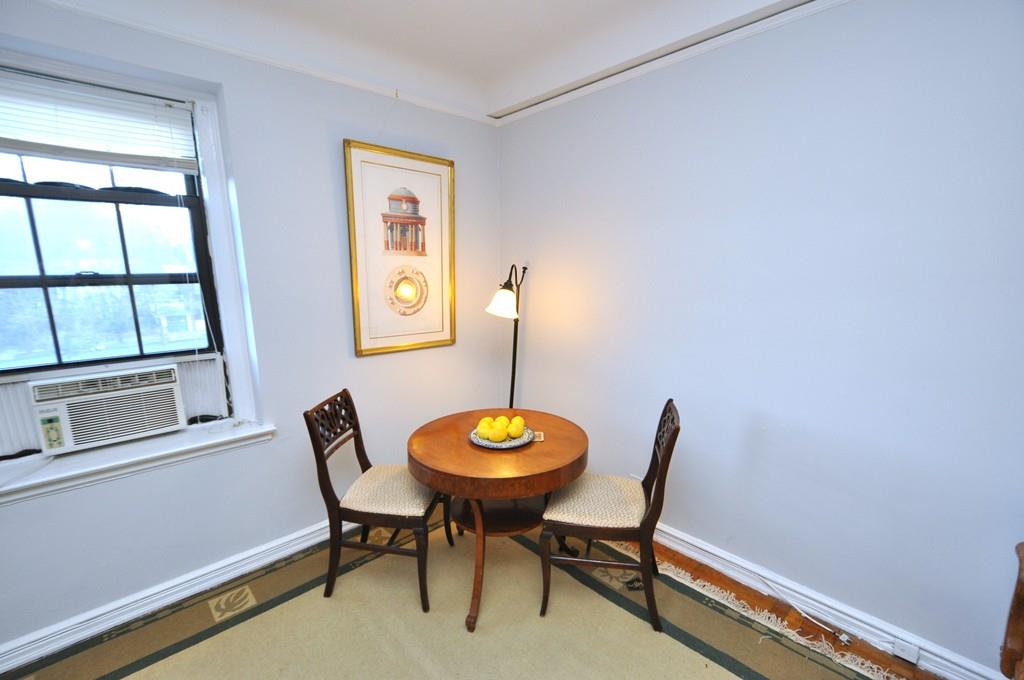 Scarsdale, New York 10583, United States, ,1 BathroomBathrooms,Residential,Active,81587