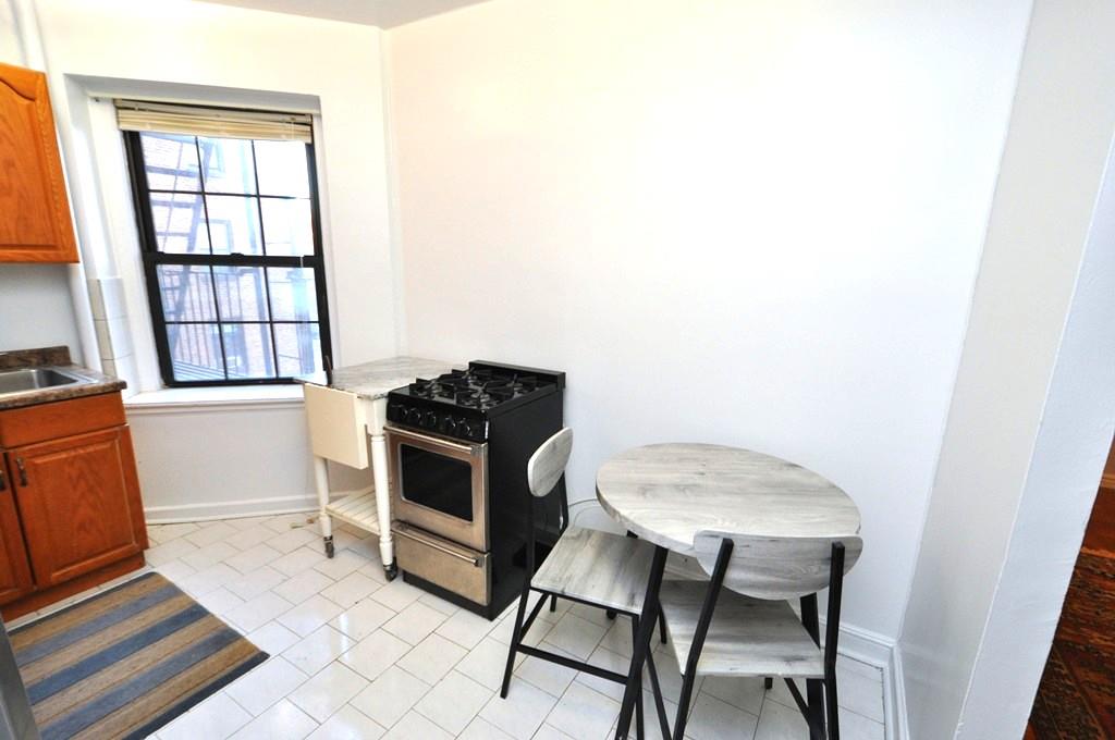 Scarsdale, New York 10583, United States, ,1 BathroomBathrooms,Residential,Active,81587