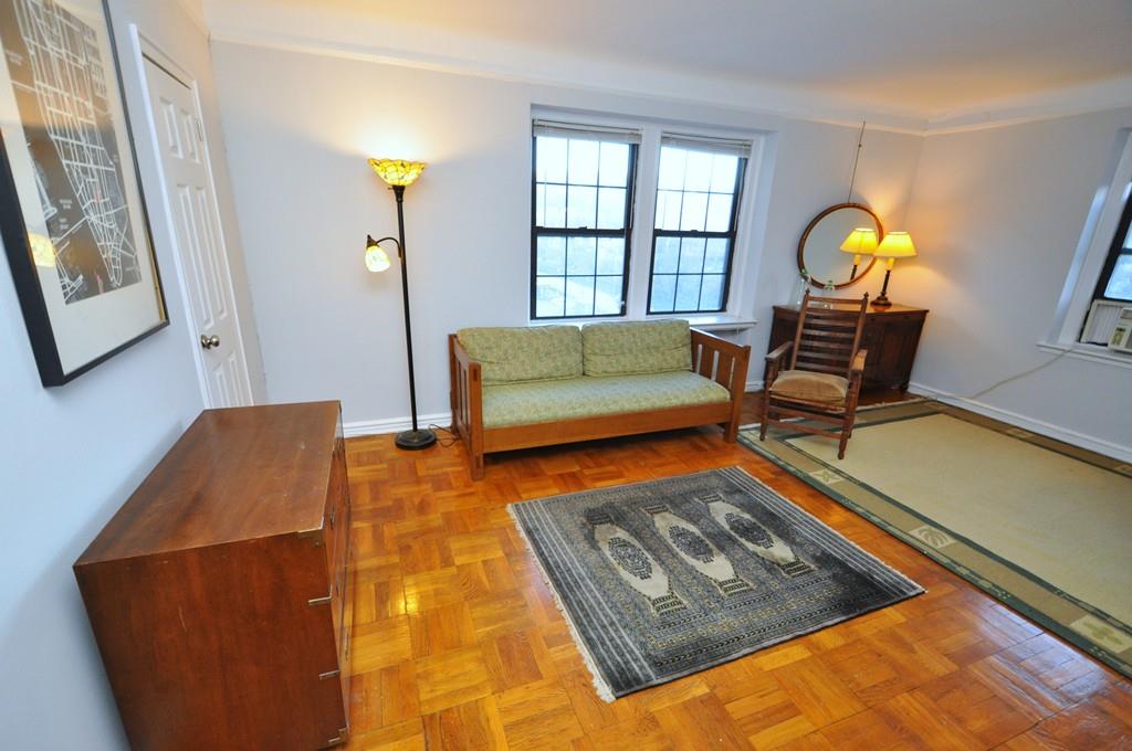 Scarsdale, New York 10583, United States, ,1 BathroomBathrooms,Residential,Active,81587