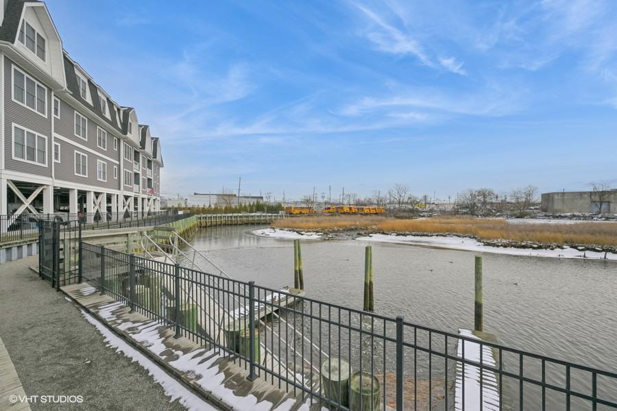 311 Marina Pointe Drive #H, East Rockaway, New York image 32