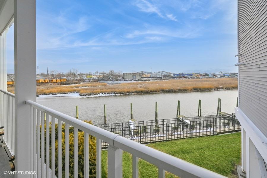 311 Marina Pointe Drive #H, East Rockaway, New York image 27