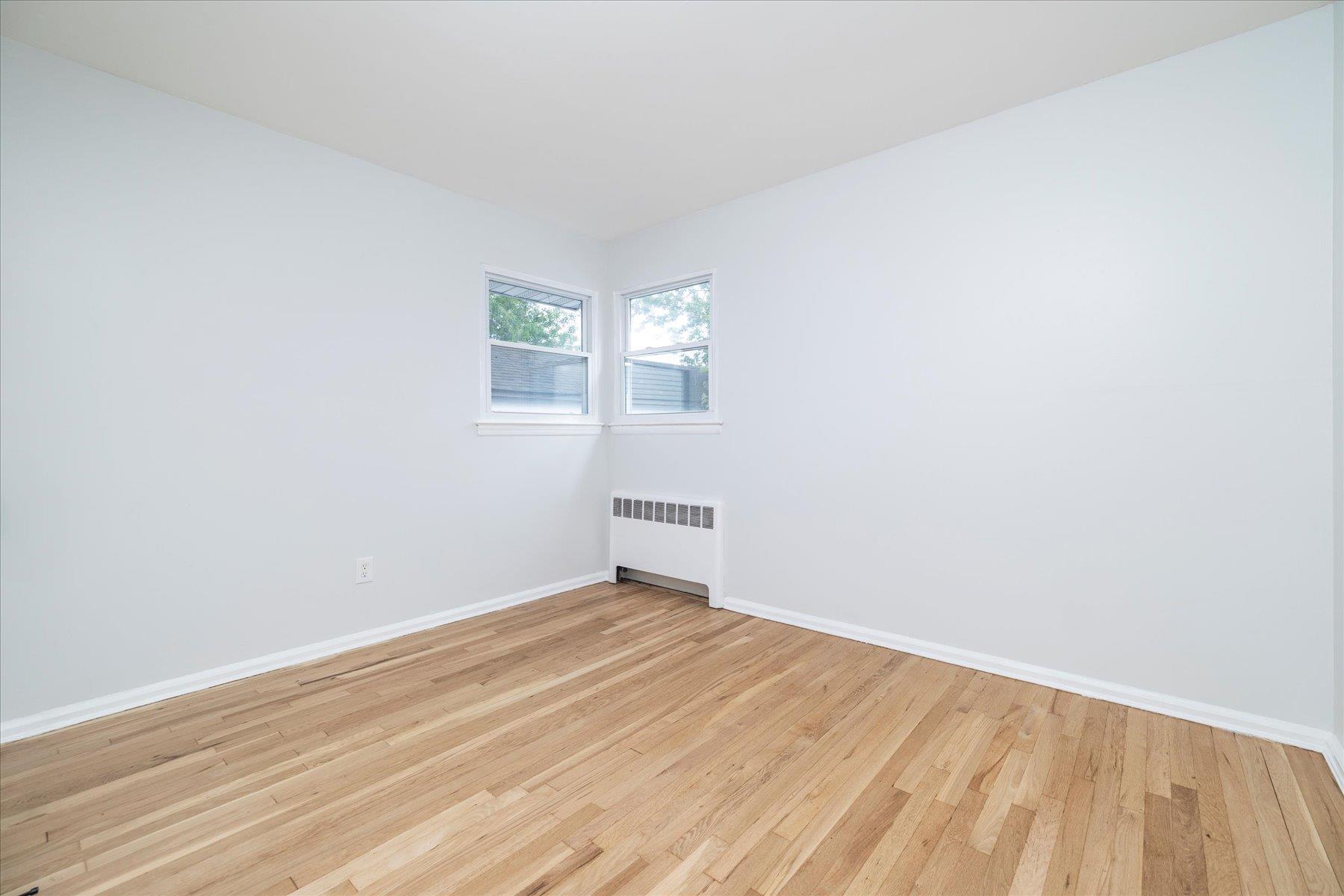 23 Lincoln Street, Elmont, New York image 10