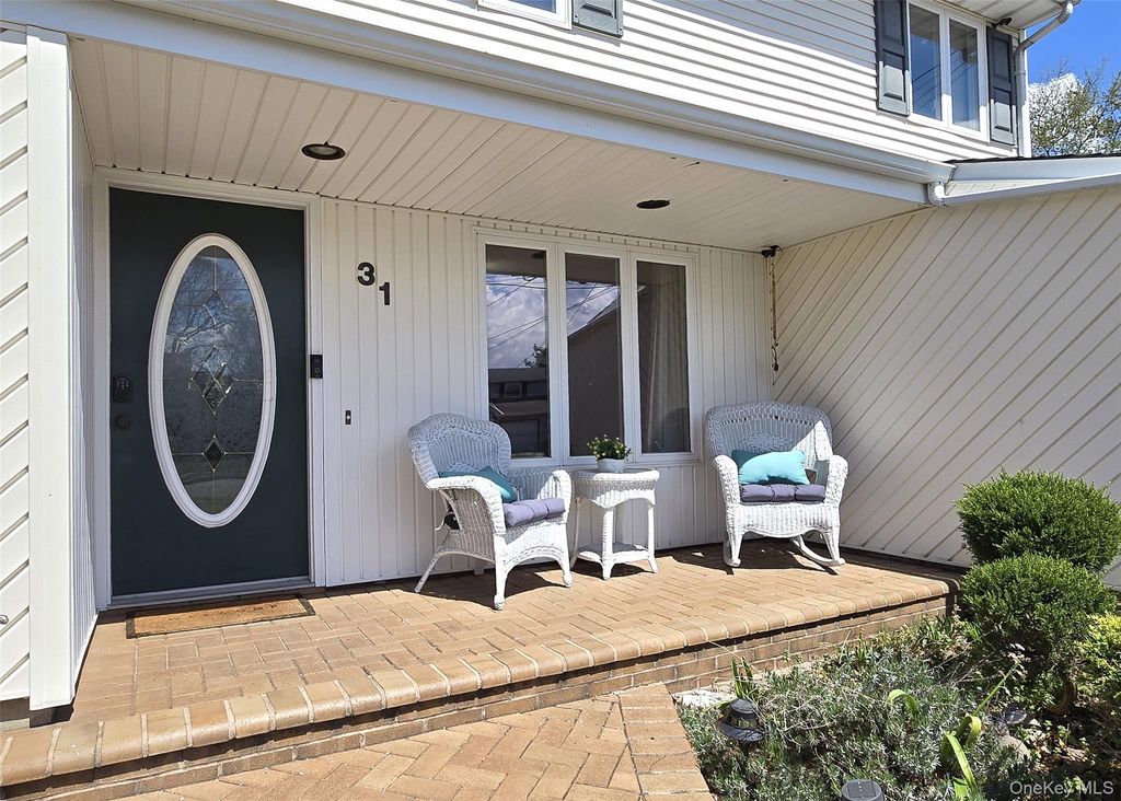 Photo of 31 Executive Road, Selden, NY 11784 (MLS # 988944)