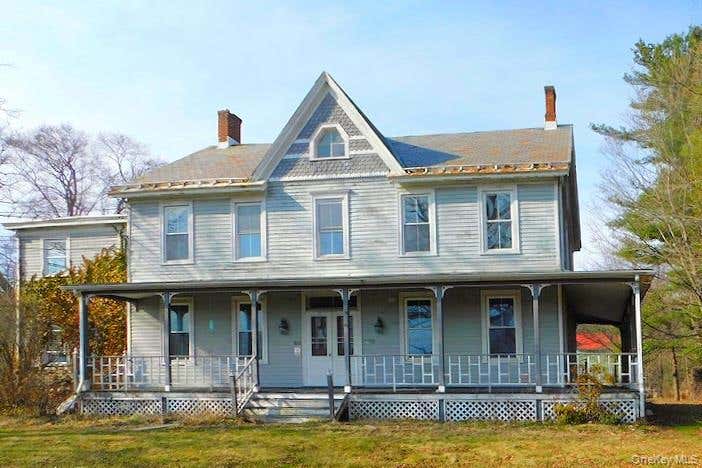 Photo of 853 Salt Point Turnpike, Poughkeepsie, NY 12601 (MLS # 1028698)