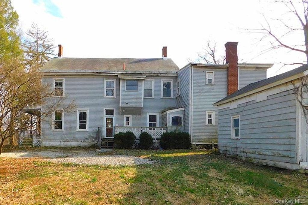 Photo of 853 Salt Point Turnpike, Poughkeepsie, NY 12601 (MLS # 1028698)