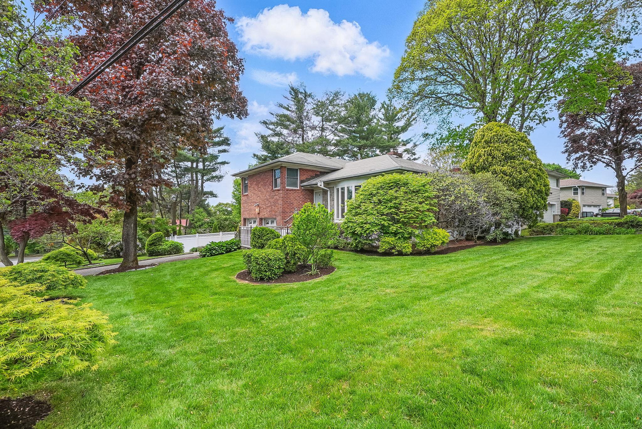 4 Sylvan Road, White Plains, New York image 27