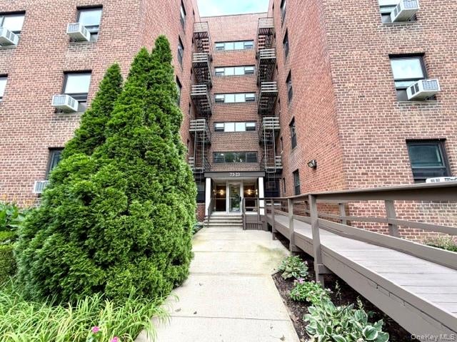 Photo of 73-23 210th Street #6C, Bayside, NY 11364 (MLS # 1053300)