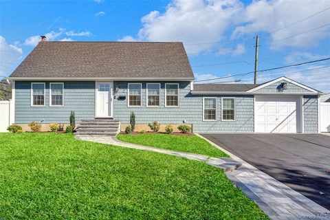 2 Rose Drive Massapequa NY 11758