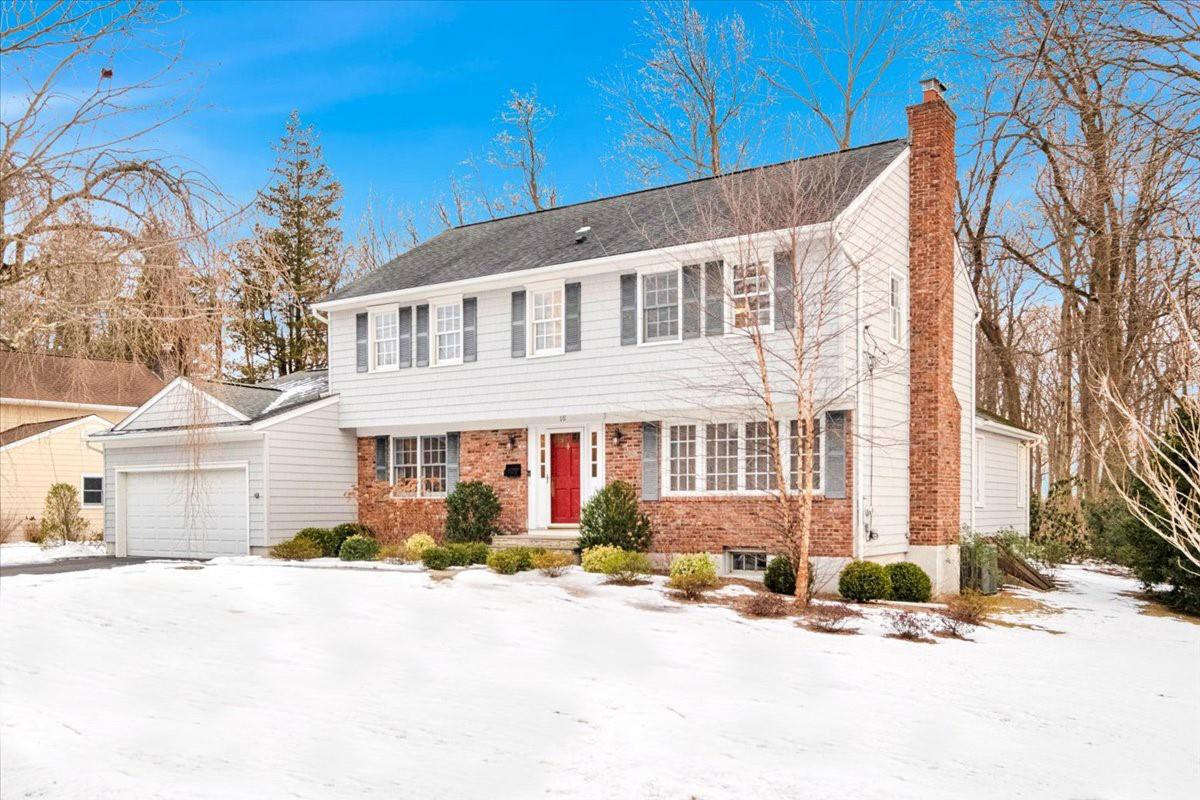 15 Milford Drive, White Plains, New York image 1