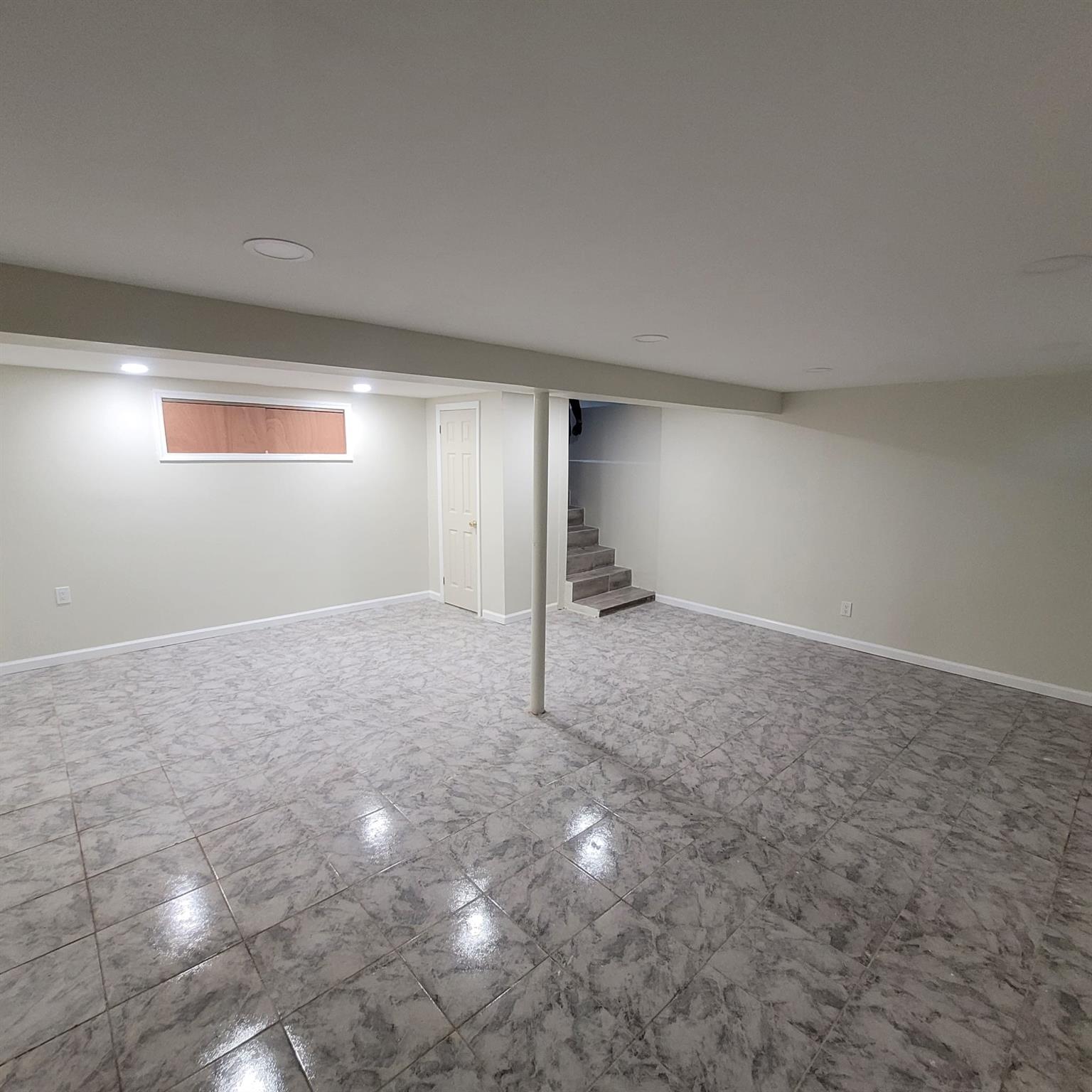 52 Columbus Boulevard, Amityville, New York image 12