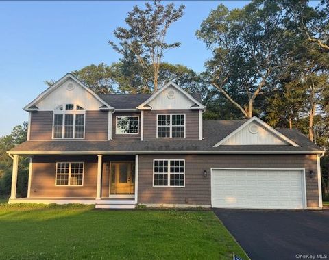 Photo of 2384 A N/C Walnut Avenue, Ronkonkoma, NY 11779 (MLS # 971842)