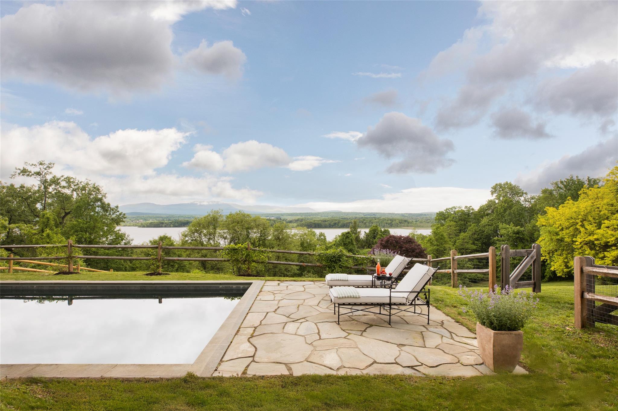49 Sunset Circle, Germantown, New York image 2