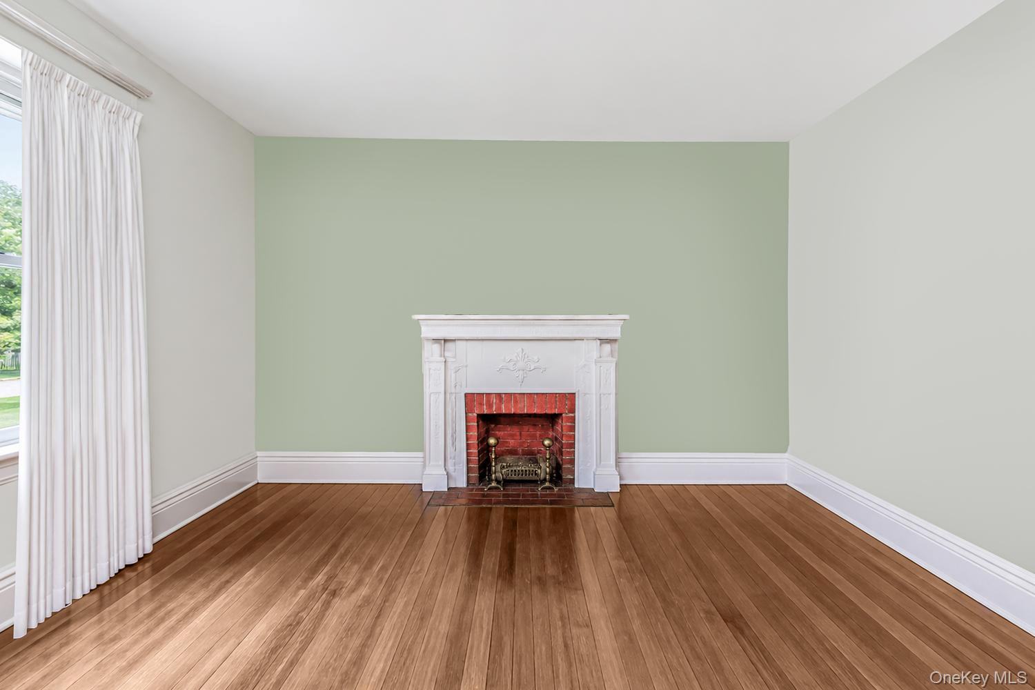 429 E 238th Street