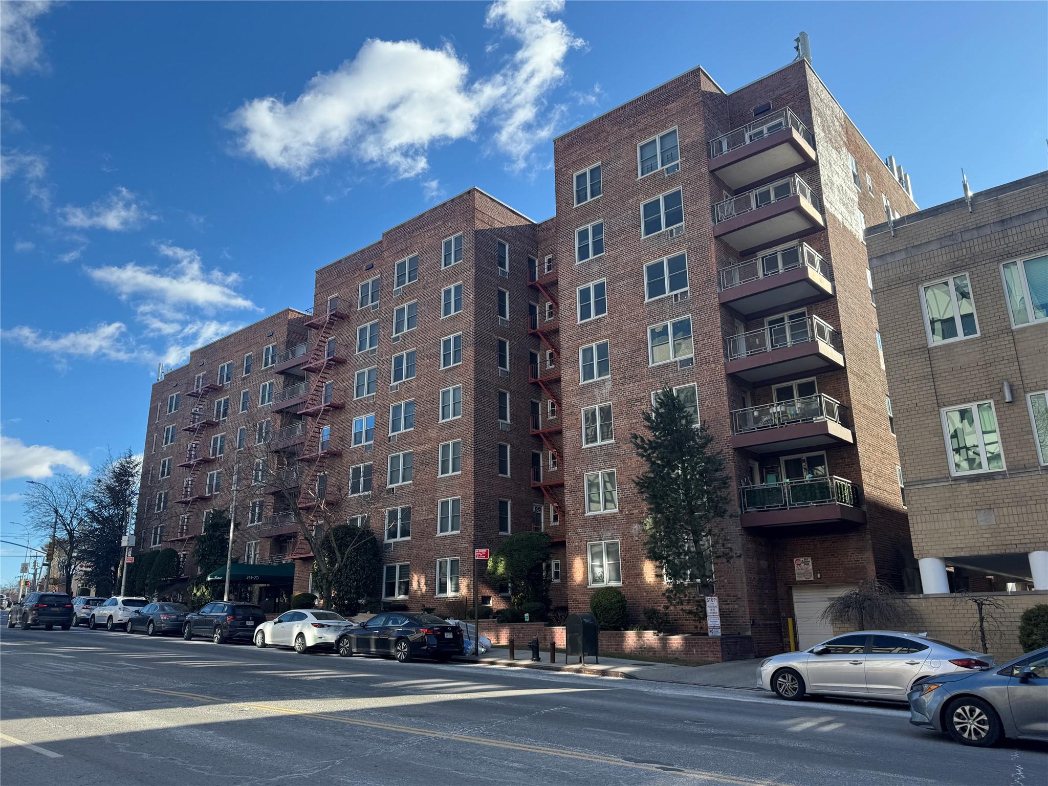 241-20 Northern Blvd #6H, Douglaston, New York image 3