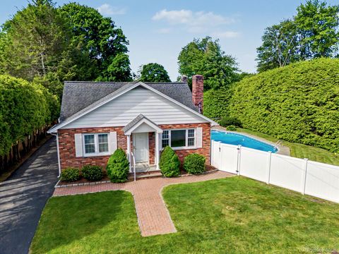 Photo of 13 Dellworth Drive, Yorktown Heights, NY 10598 (MLS # 1006989)