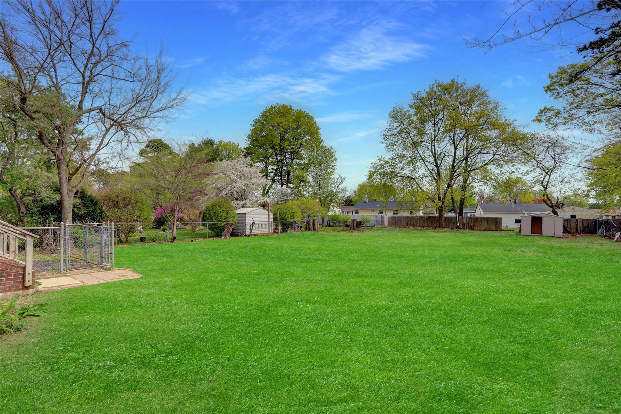 1707 N Gardiner Drive, Bay Shore, New York image 15