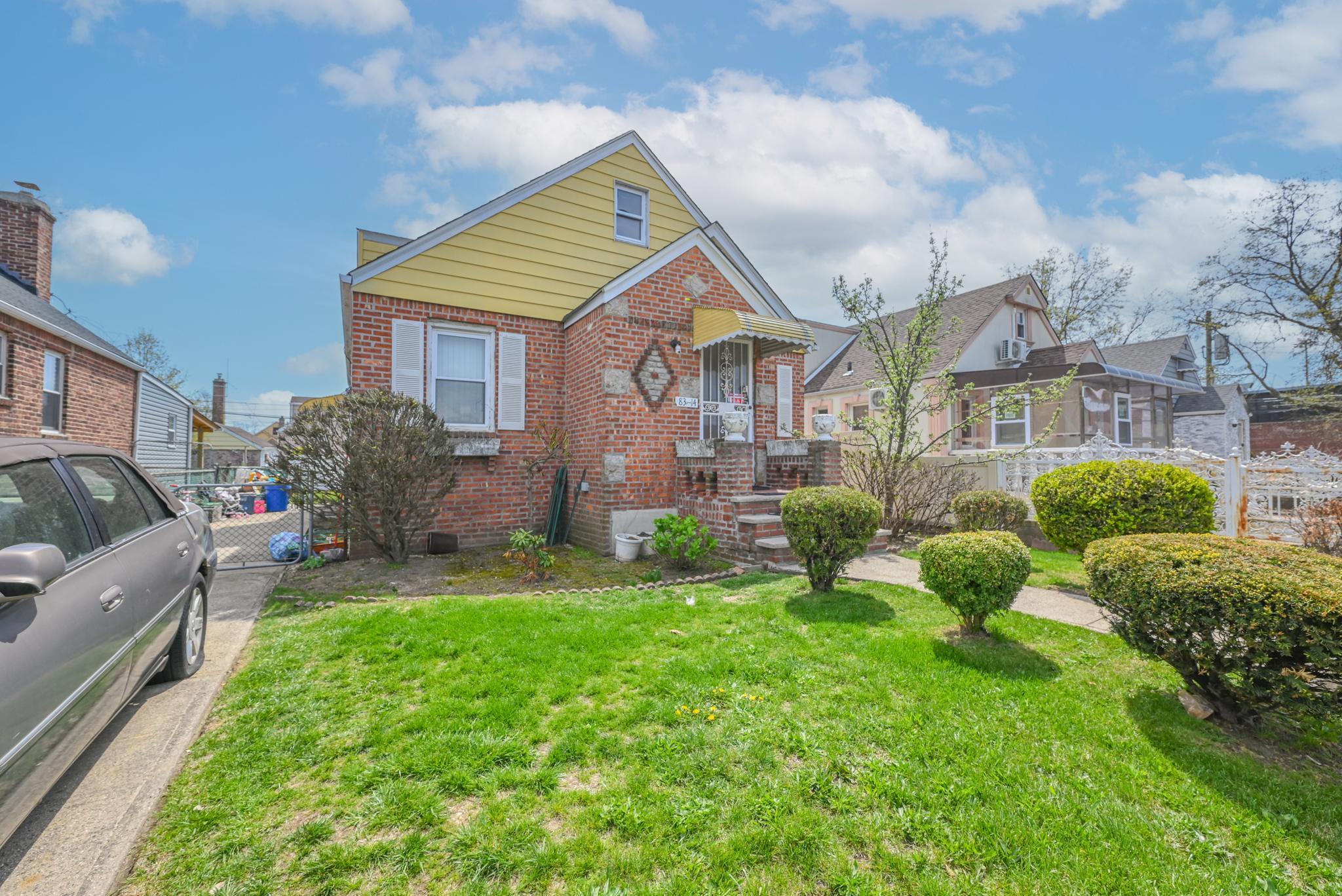 183-14 Arcade Avenue, Saint Albans, New York image 1