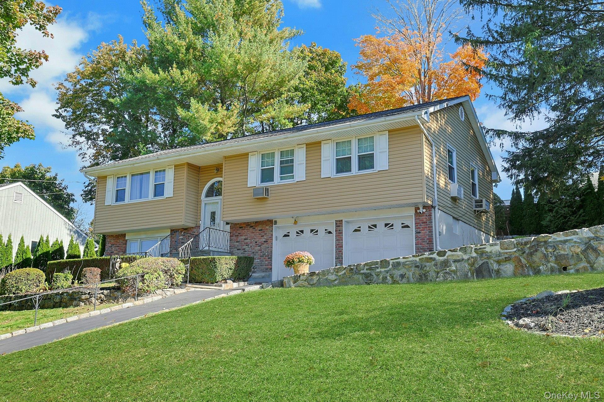 43 Bainbridge Avenue